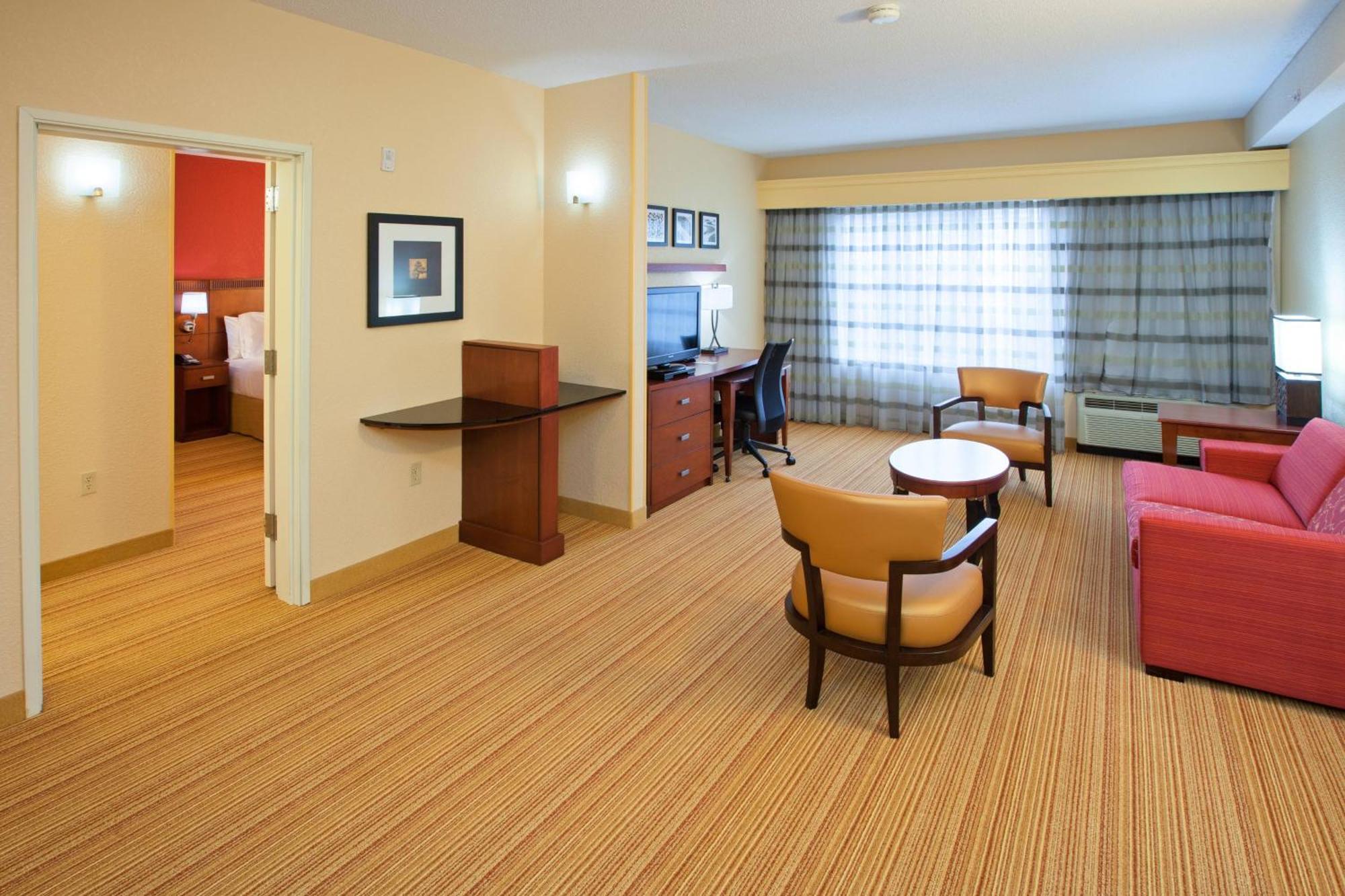 One-Bedroom King Suite