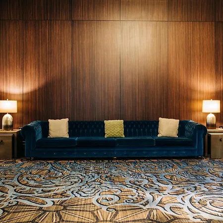Embassy Suites Louisville Downtown-2